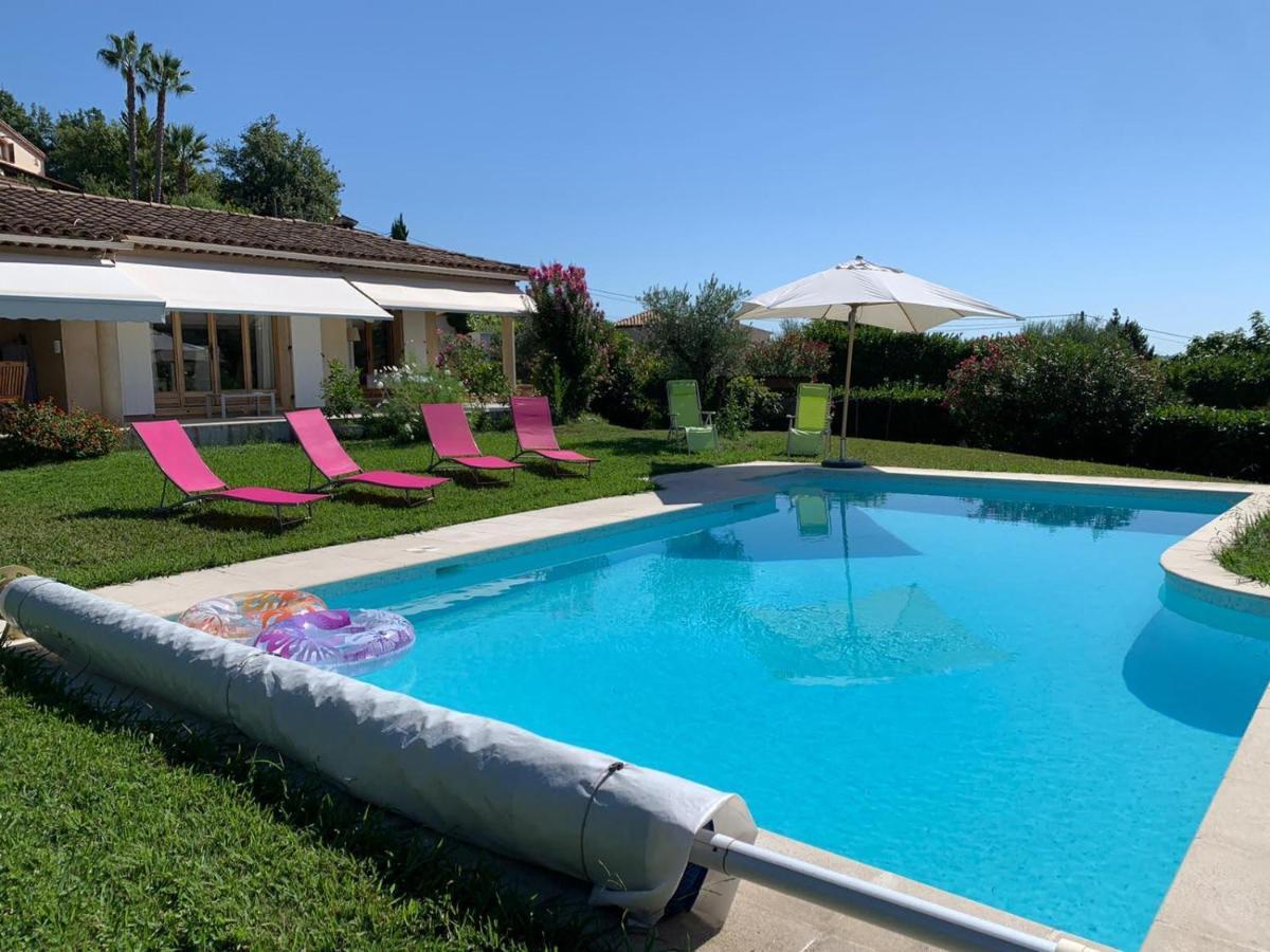 Bed & Breakfast Les Lillas Saint-Jeannet  Exterior photo